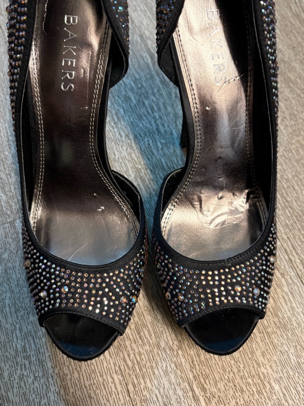 BAKERS Y2K STUDDED PEEP TOE HEELS SIZE 9M - Picture 3 of 10